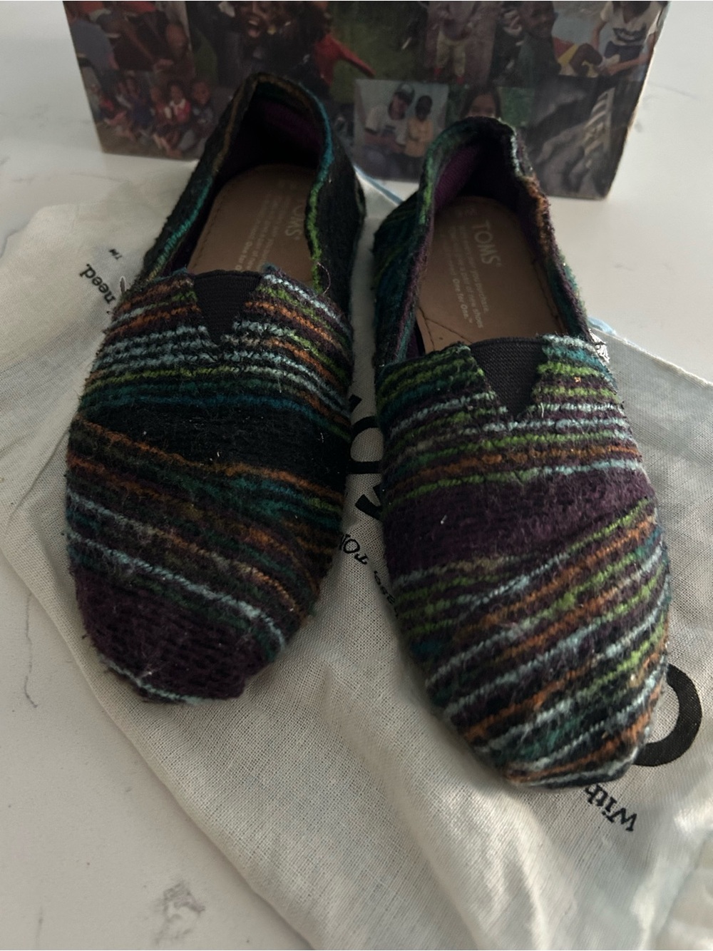 TOMS Multicolor Striped Classics – Women's Slip-On Flats